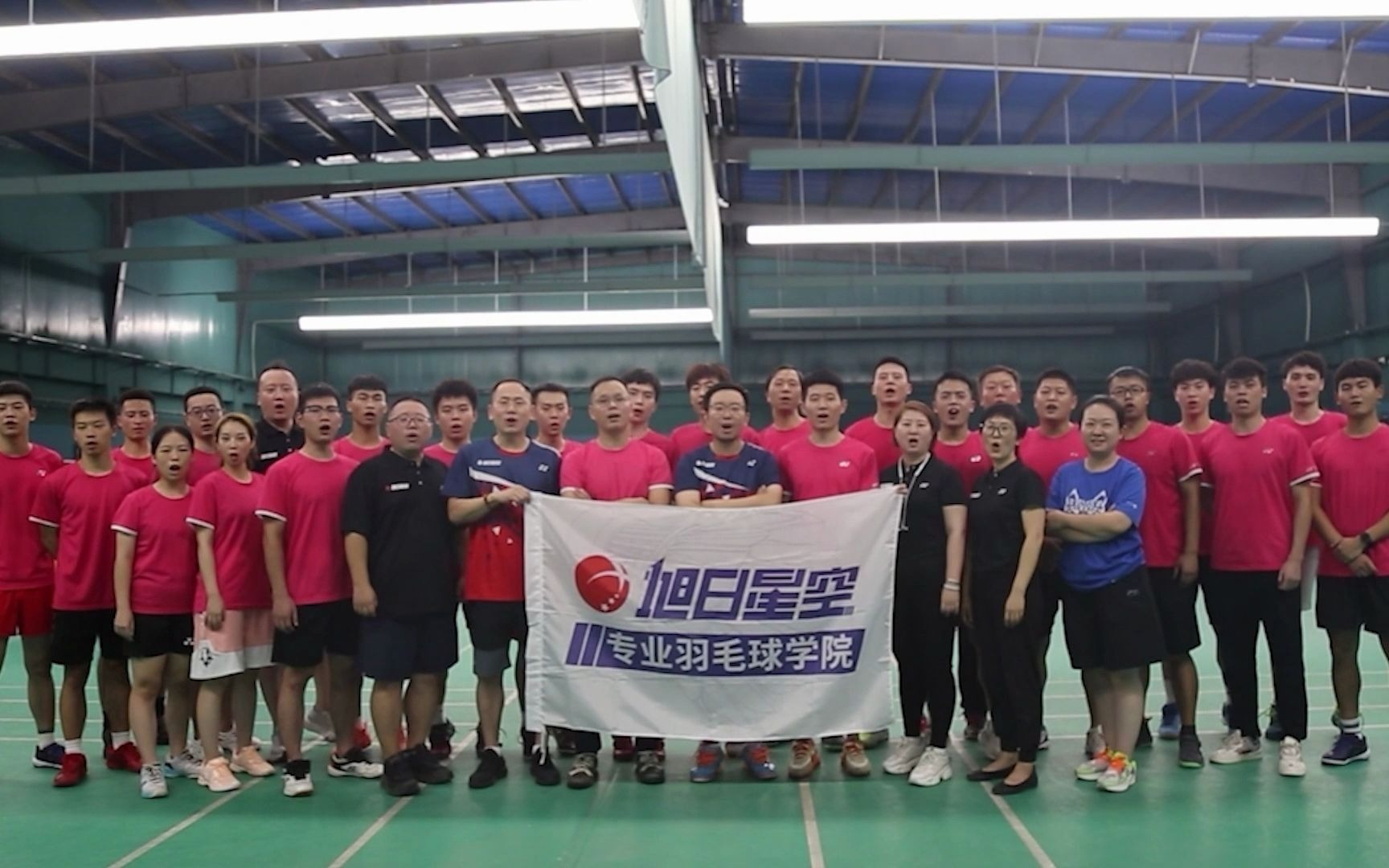 球队备战决赛，教练谈团队合作的重要性的简单介绍