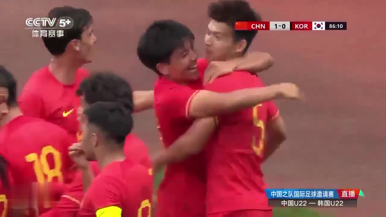 被打花了！国足57分钟0-3落后韩国！韩国队角球两连击破门的简单介绍