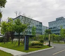 关于逍遥德威有点搞人，60万买的幻神，用了两年想60万再卖出去？夕阳了哥，还60万呢37亮169回复绝地求生的信息
